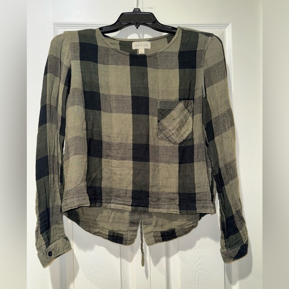 Cloth & Stone plaid olive and black lace up back semi cropped top. Size M GUC - Picture 1 of 7